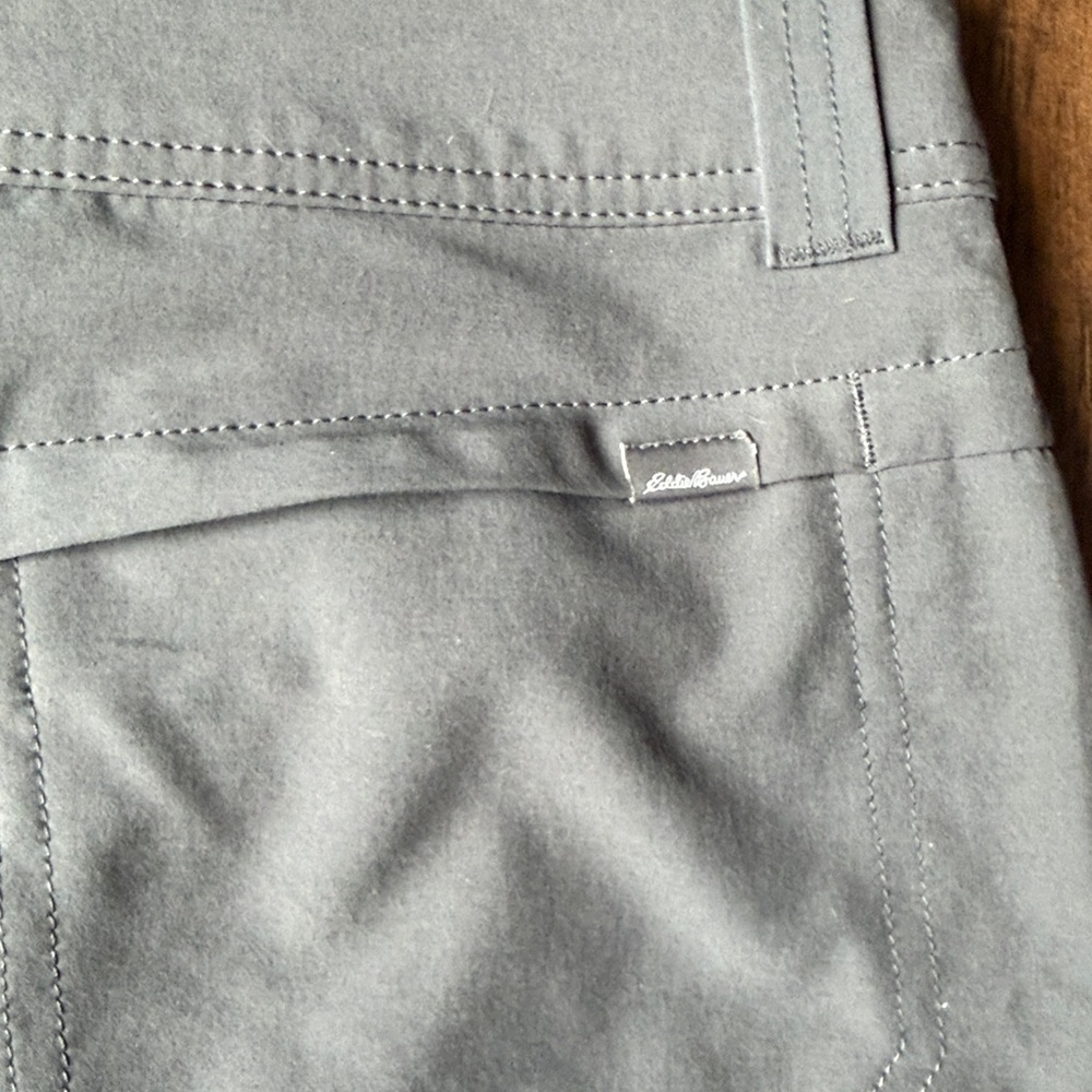 Eddie Bauer Golf-Hiking Skort Size 10 (T3) - Picture 3 of 5